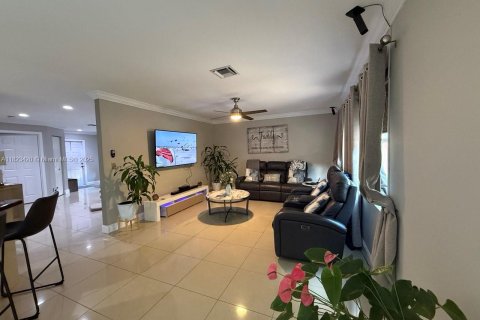 House in Deerfield Beach, Florida 4 bedrooms, 195.09 sq.m. № 1794112 - photo 27