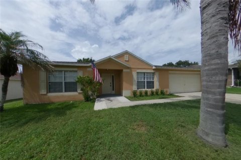 Villa ou maison à Winter Garden, Floride 4 chambres, 232.72 m2 № 2418720