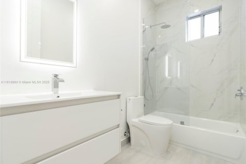 Townhouse in Fort Lauderdale, Florida 3 bedrooms, 184.41 sq.m. № 1934468 - photo 12