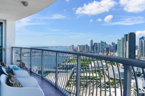 Condominio en Miami, Florida, 2 dormitorios  № 2059913