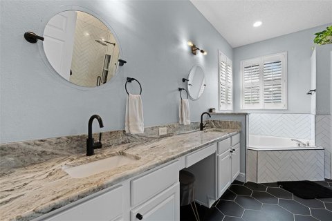 House in Windermere, Florida 4 bedrooms, 202.62 sq.m. № 1824202 - photo 22
