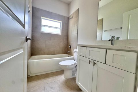 Villa ou maison à louer à Orlando, Floride: 3 chambres, 154.22 m2 № 1636298 - photo 10