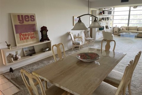 Condominio en venta en Davie, Florida, 2 dormitorios, 128.67 m2 № 2064322 - foto 2