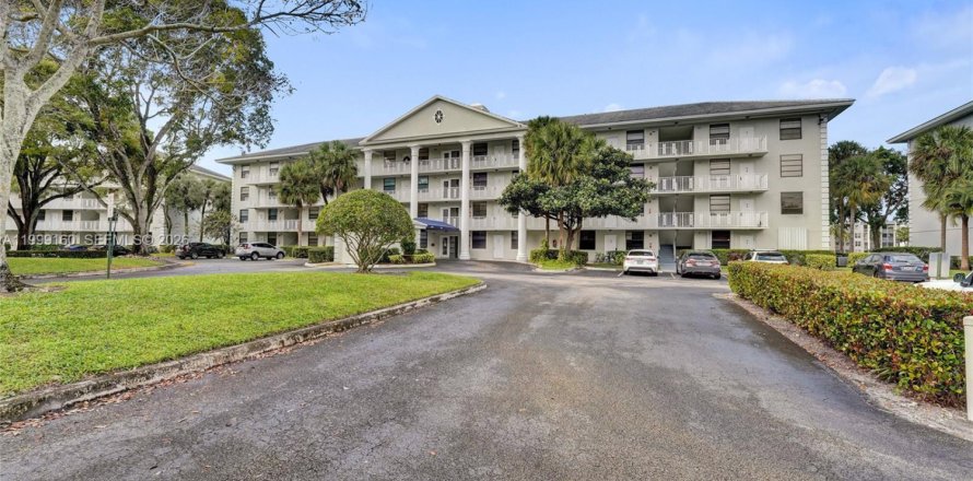 Condominio en Davie, Florida, 2 dormitorios  № 2064322