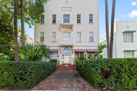 Condo à Miami Beach, Floride, 1 chambre  № 2079810