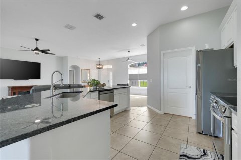 Casa en venta en Groveland, Florida, 3 dormitorios, 186.83 m2 № 2229732 - foto 16