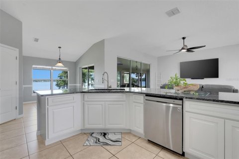 Casa en venta en Groveland, Florida, 3 dormitorios, 186.83 m2 № 2229732 - foto 17