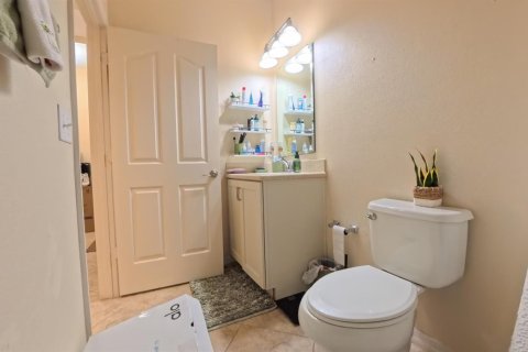House in Orlando, Florida 3 bedrooms, 159.7 sq.m. № 2187390 - photo 17