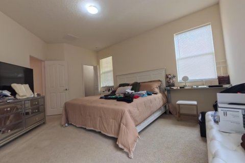 House in Orlando, Florida 3 bedrooms, 159.7 sq.m. № 2187390 - photo 10