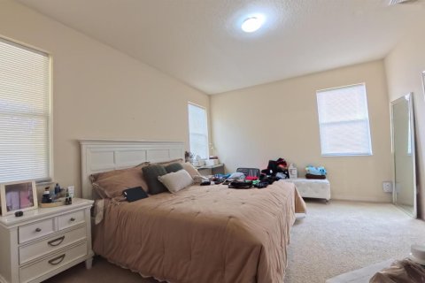 House in Orlando, Florida 3 bedrooms, 159.7 sq.m. № 2187390 - photo 8
