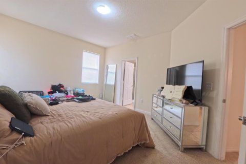 House in Orlando, Florida 3 bedrooms, 159.7 sq.m. № 2187390 - photo 9
