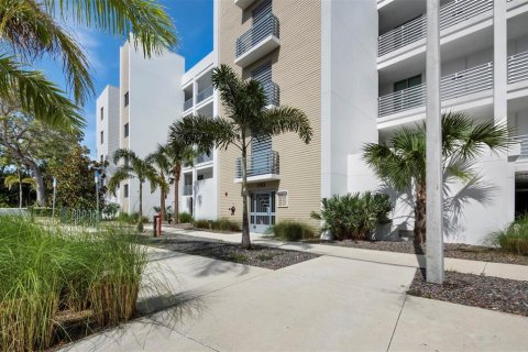 Condominio en venta en Sarasota, Florida, 1 dormitorio, 75.25 m2 № 2217496 - foto 26