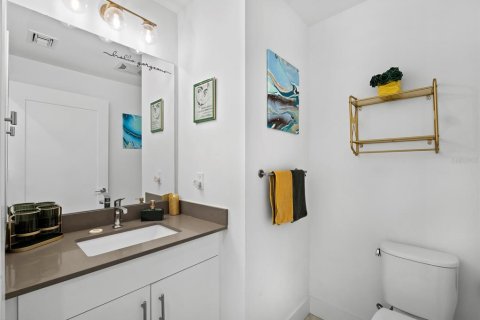 Condominio en venta en Sarasota, Florida, 1 dormitorio, 75.25 m2 № 2217496 - foto 17