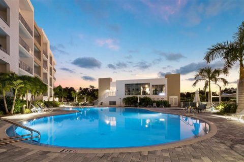 Condominio en venta en Sarasota, Florida, 1 dormitorio, 75.25 m2 № 2217496 - foto 2