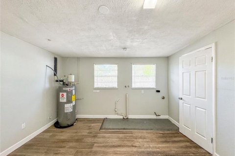 Villa ou maison à louer à Bradenton, Floride: 4 chambres, 172.89 m2 № 2418934 - photo 10