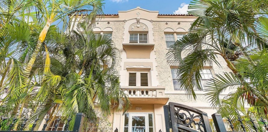 Studio à Condo à Miami Beach, Floride  № 2047958