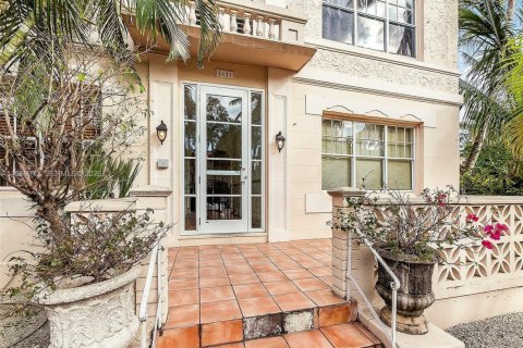 Copropriété à louer à Miami Beach, Floride: 49.98 m2 № 2047958 - photo 12