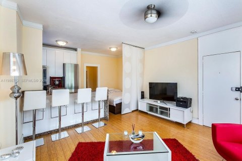 Copropriété à louer à Miami Beach, Floride: 49.98 m2 № 2047958 - photo 5