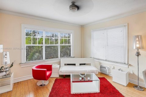 Copropriété à louer à Miami Beach, Floride: 49.98 m2 № 2047958 - photo 4