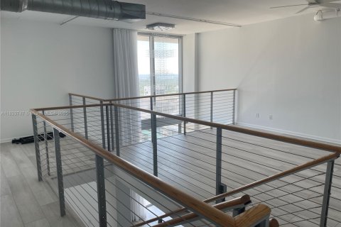 Condo in Miami, Florida, 2 bedrooms  № 1814642 - photo 15