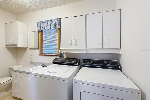 Купить виллу или дом в Зеллфуд, Флорида 5 комнат, 136.47м2, № 2325099 - фото 21