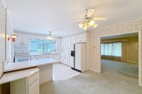 Купить виллу или дом в Зеллфуд, Флорида 5 комнат, 136.47м2, № 2325099 - фото 30
