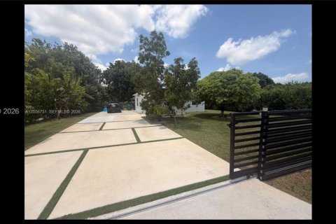 Casa en Homestead, Florida 1 dormitorio, 58.06 m2 № 2432280