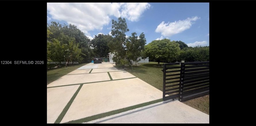 Casa en Homestead, Florida 1 dormitorio, 58.06 m2 № 2432280