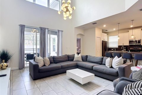 Villa ou maison à vendre à Kissimmee, Floride: 5 chambres, 305.83 m2 № 2342162 - photo 9
