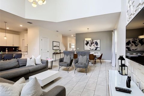 Villa ou maison à vendre à Kissimmee, Floride: 5 chambres, 305.83 m2 № 2342162 - photo 11