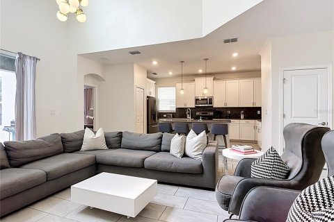 Villa ou maison à vendre à Kissimmee, Floride: 5 chambres, 305.83 m2 № 2342162 - photo 10