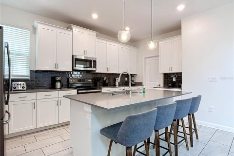 Villa ou maison à vendre à Kissimmee, Floride: 5 chambres, 305.83 m2 № 2342162 - photo 19