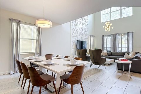 Villa ou maison à vendre à Kissimmee, Floride: 5 chambres, 305.83 m2 № 2342162 - photo 7