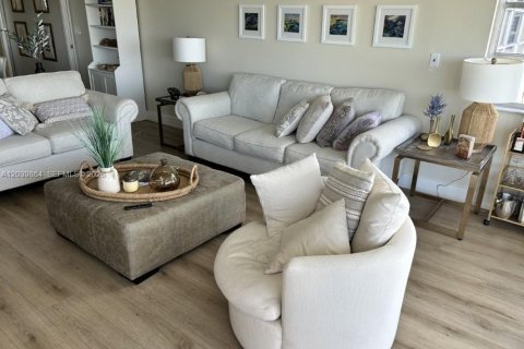 Copropriété à louer à Pompano Beach, Floride: 3 chambres, 150.5 m2 № 2085784 - photo 7