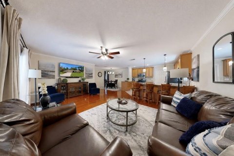 House in Valrico, Florida 3 bedrooms, 157.93 sq.m. № 2196518 - photo 15