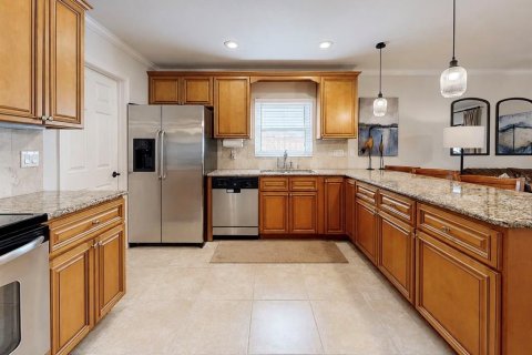 House in Valrico, Florida 3 bedrooms, 157.93 sq.m. № 2196518 - photo 11