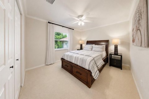 House in Valrico, Florida 3 bedrooms, 157.93 sq.m. № 2196518 - photo 21