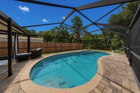 House in Valrico, Florida 3 bedrooms, 157.93 sq.m. № 2196518 - photo 4