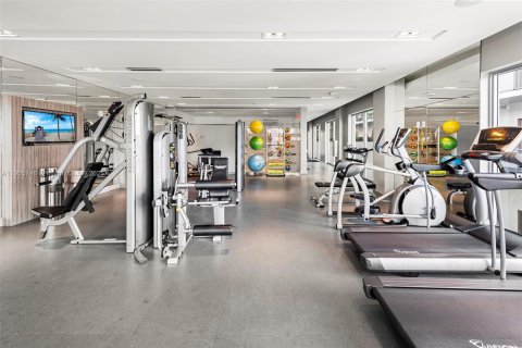 Copropriété à louer à Miami, Floride: 2 chambres, 89.37 m2 № 1956636 - photo 29