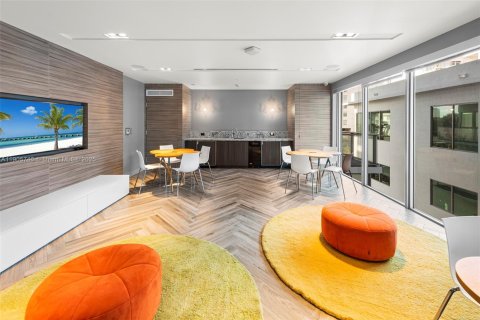 Copropriété à louer à Miami, Floride: 2 chambres, 89.37 m2 № 1956636 - photo 25