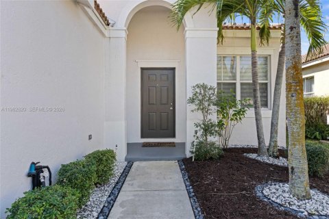 Купить виллу или дом в Уэстон, Флорида 3 спальни, 149.48м2, № 2024089 - фото 6