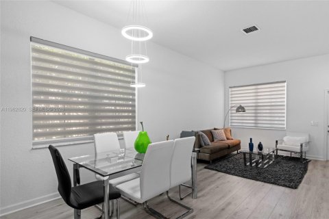 Купить виллу или дом в Уэстон, Флорида 3 спальни, 149.48м2, № 2024089 - фото 20