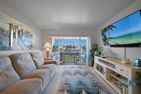 Condo in Punta Gorda, Florida, 2 bedrooms  № 1583996 - photo 9