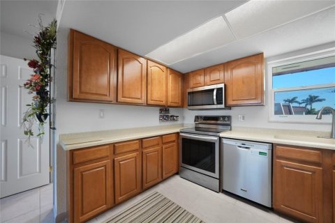 Condo in Punta Gorda, Florida, 2 bedrooms  № 1583996 - photo 15