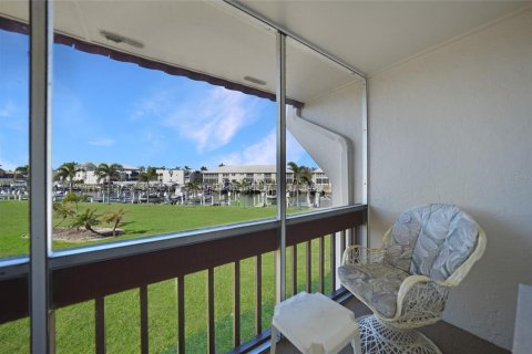 Condo in Punta Gorda, Florida, 2 bedrooms  № 1583996 - photo 30