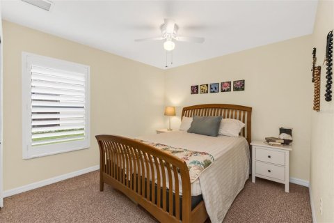House in Port Charlotte, Florida 4 bedrooms, 190.64 sq.m. № 2403586 - photo 26