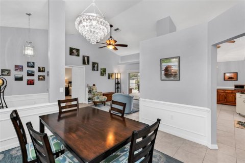 House in Port Charlotte, Florida 4 bedrooms, 190.64 sq.m. № 2403586 - photo 11