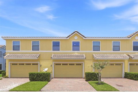 Townhouse in Orlando, Florida 3 bedrooms, 160.26 sq.m. № 2197653 - photo 26