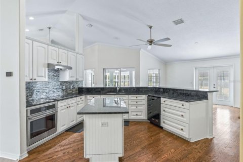 Villa ou maison à vendre à Lady Lake, Floride: 3 chambres, 235.14 m2 № 1906042 - photo 18