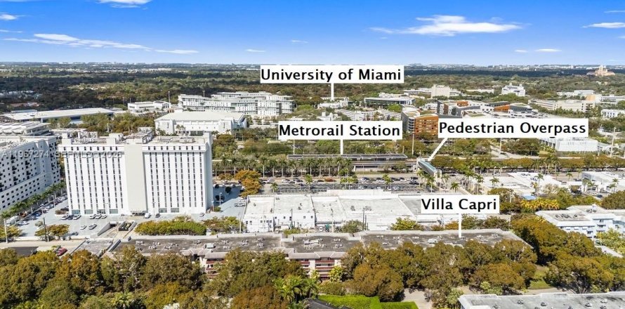 Condominio en Coral Gables, Florida, 2 dormitorios № 2029067